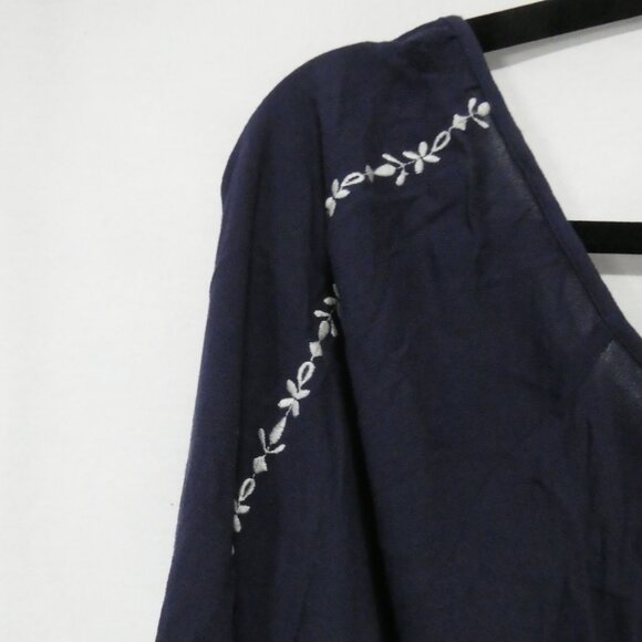 TORRID | size 1 | Navy Blue Embroidered Bohemian Blouse - Picture 9 of 16